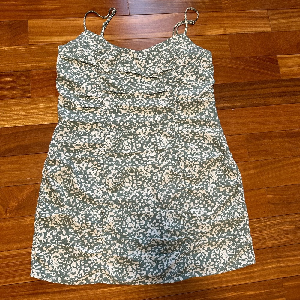 Abercrombie & Fitch Green Floral Dress - Picture 2 of 4